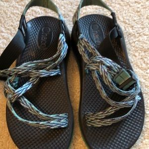 Lots of wear left in these Girls cute Choco’s!